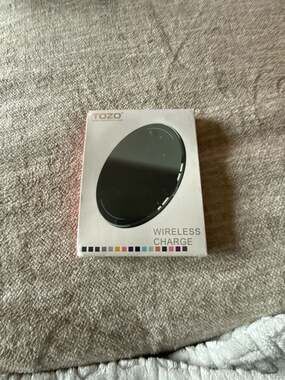 TOZO W1 Thin Aviation Aluminum Wireless Fast Charging Pad, Black